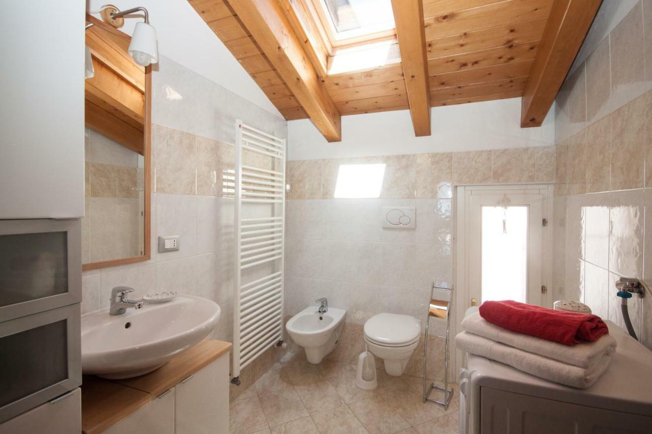 Casa Del Sole - Pianello Del Lario By Lovecomo Exteriör bild
